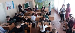 В Аркадаке школьники состязались за шахматной доской