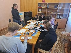 В Детской школе искусств для школьников провели мастер-класс по рисованию