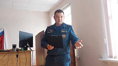 На заседании КЧС обсудили вопросы прохождения отопительного сезона  и подготовки к пожароопасному периоду