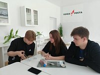 Аркадакские школьники изучают состав почвы своего района