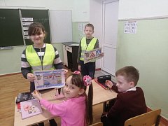 В городской школе № 3 прошли уроки дорожной безопасности для младших школьников