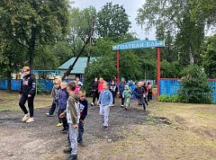 Спасатели провели инструктажи и тренировки в детском оздоровительном лагере «Голубая ель»