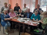 Аркадакские пенсионеры изготовили сухой армейский душ для бойцов СВО