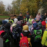 Аркадакские школьники приняли участие в профилактической акции "Пора засветиться на дороге"