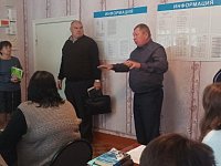 На сходе граждан в Росташах говорили о пожарной безопасности