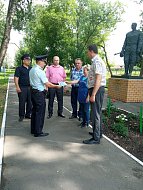Аркадакские полицейские и дружинники предупредили горожан об угрозе мошенничества