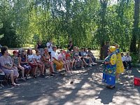Праздник села во Львовке отметили теплыми поздравлениями, музыкой и танцами