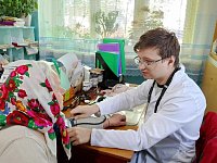 Для жителей Семёновки организовали выездной профилактический осмотр
