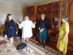 В Аркадаке прошла поздравительная акция для людей старшего поколения под названием «Пусть осень жизни будет золотой»