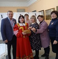 В Прощёное воскресенье избирателей в Аркадаке потчуют блинами