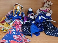 В Детской школе искусств прошёл  мастер-класс "Народные куклы"