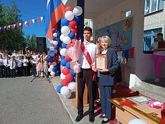 В школах Аркадака прозвенели последние звонки