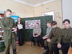 Аркадакские школьники и студенты стали участниками литературного баттла «Строка к строке о той войне»
