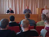 В Аркадаке подросткам рассказали о службе в правоохранительных органах 