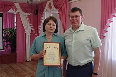 В Аркадаке прошло награждение победителя и призёров муниципального этапа конкурса "Воспитатель года" 