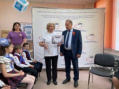 Глава Аркадакского района встретился с мобилизованным военным и волонтёрами