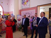«В кругу любимых и родных» - так называлось яркое действо в кинотеатре «Мир»