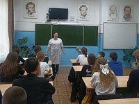 Медработники рассказывают аркадакским ученикам, как заботиться о своём здоровье