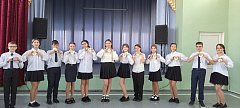 Аркадакские школьники выразили любовь к семье через песню 