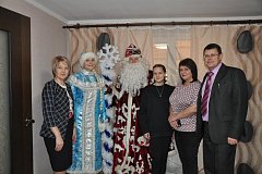В Аркадаке детей мобилизованных поздравили с новогодними праздниками на дому