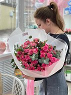 Дарить людям красоту и настроение - своим призванием считают мама и дочка