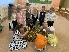 Для воспитанников детского сада «Светлячок» прошёл праздник осени