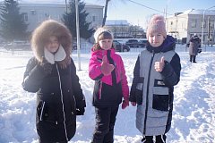 Аркадакские школьники весело отметили день рождения Снеговика