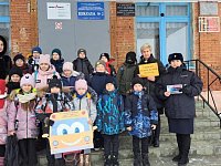 В Аркадаке для школьников провели акцию «Шагающий автобус»