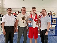 На аркадакский ринг вышли более 50 боксёров