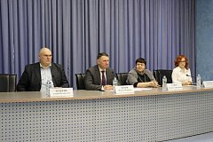 Учитель из Росташей выступил на брифинге в региональном министерстве образования
