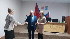 Семьям погибших защитников Отечества из Аркадакского района вручили памятные знаки