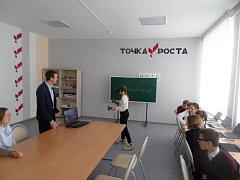 Добросовестность, профессионализм, творчество – это всё о школьном учителе Павле Александровиче Скороходове