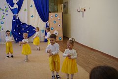 В Аркадаке дошколята чествовали своих мам