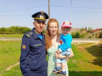 Солдат Максим Шишикин вновь управляет комбайном