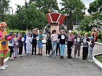 В кинотеатре «Мир» дети перед сеансом мультфильмов делились секретами дружбы