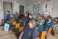 Жители Семёновки встретились с представителями местной и районной власти