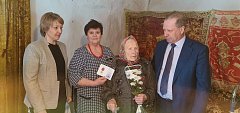 Труженицам тыла из села Молодёнки вручены памятные юбилейные медали  