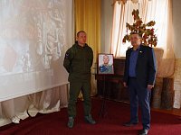 Мужской разговор о мужестве вел со старшеклассниками депутат областной думы Василий Кравцов