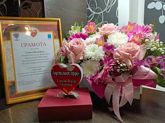 Семье Ивановых из Аркадака вручили "Хрустальное сердце области"