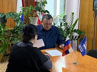 Традиционной декадой приёмов граждан отмечает свой день рождения — 1 декабря — партия «Единая Россия»