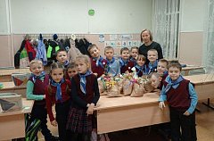 Аркадакские школьники приготовили сладкие подарки для бойцов спецоперации 