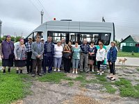 Жителей Малиновки продолжают доставлять в районную больницу для прохождения обследований
