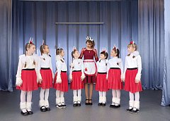 Аркадакские школьники выразили любовь к семье через песню 