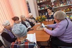 В Аркадакском Центре соцобслуживания побывали краснознаменцы 