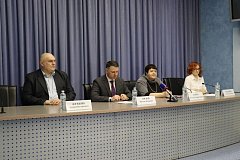 Учитель из Росташей выступил на брифинге в региональном министерстве образования