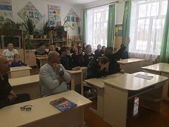 Семёновские школьники принимали у себя участников лыжного похода из Турков
