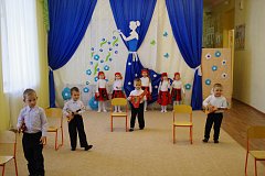 В Аркадаке дошколята чествовали своих мам