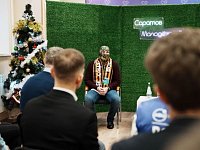 Саратовский боец СВО рассказал молодежи о жизни «за ленточкой»  