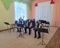 Аркадакские музыканты выступили с концертом в детском саду «Светлячок»