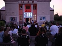 Аркадакцы смотрели кино под открытым небом